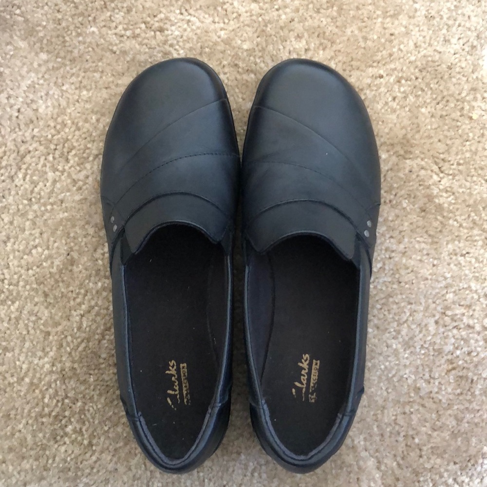 Clarks - Picture 3 of 4